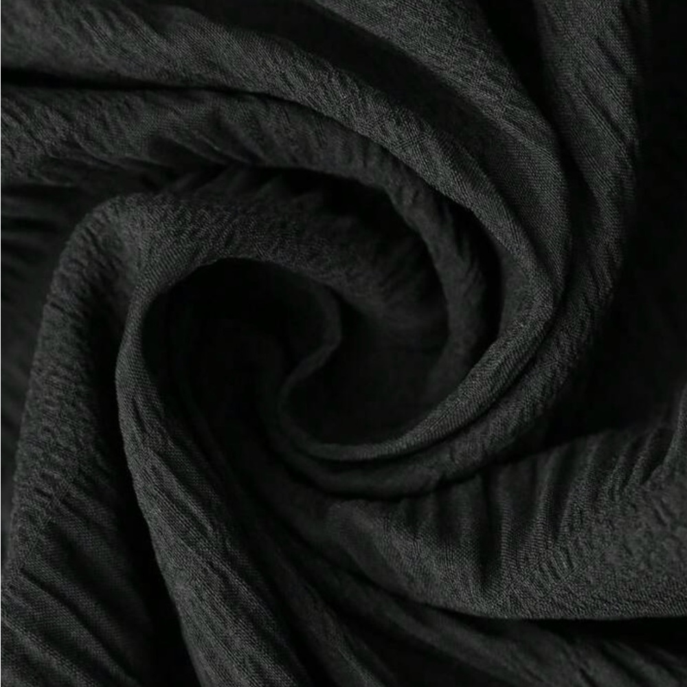 Elegant Black Women's Dress - Picture 3 of 3